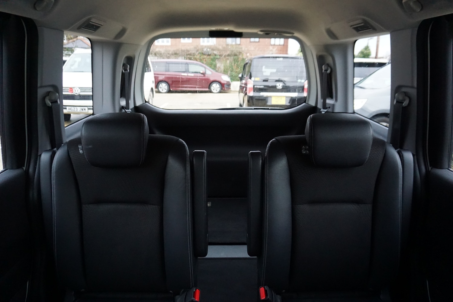 Used Honda Stepwagon 2014 for sale - 76882865: Photo 17