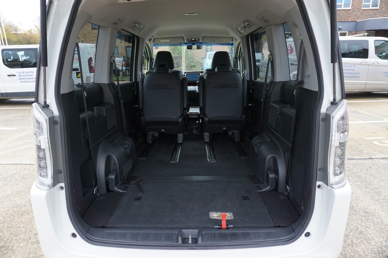 Used Honda Stepwagon 2014 for sale - 76882865: Photo 22