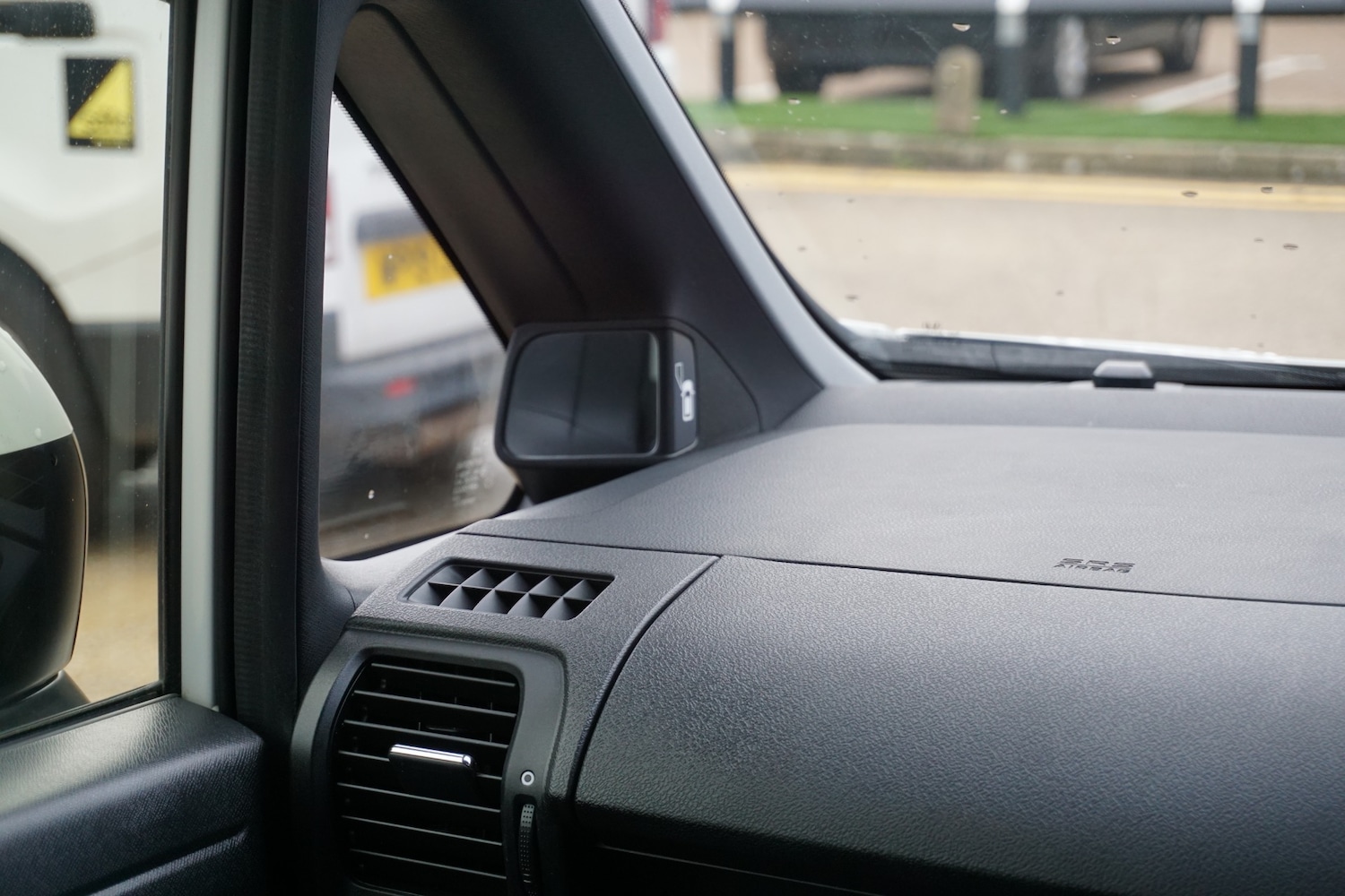 Used Honda Stepwagon 2014 for sale - 76882865: Photo 26