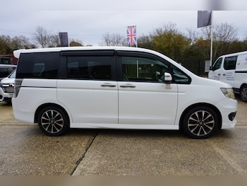 Used Honda Stepwagon 2014 for sale - 76882865: Photo