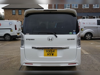 Used Honda Stepwagon 2014 for sale - 76882865: Photo