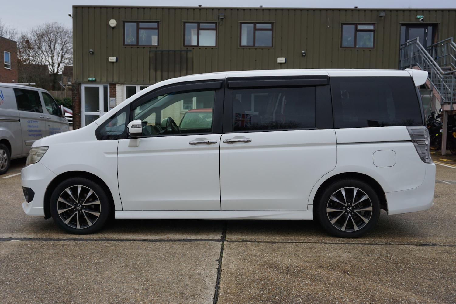 Used Honda Stepwagon 2014 for sale - 76882865: Photo 7