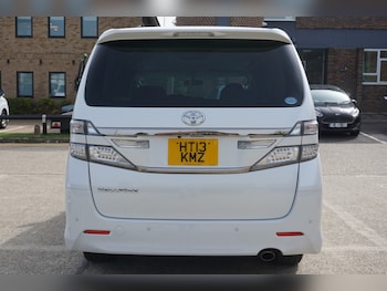 Used Toyota Vellfire 2013 for sale - 78202544: Photo