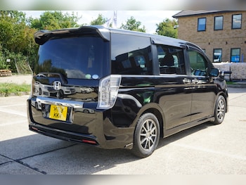Used Honda Stepwagon 2013 for sale - 75856588: Photo