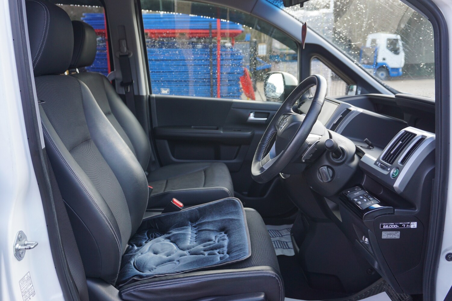 Used Honda Stepwagon 2026 for sale - 77400214: Photo 11