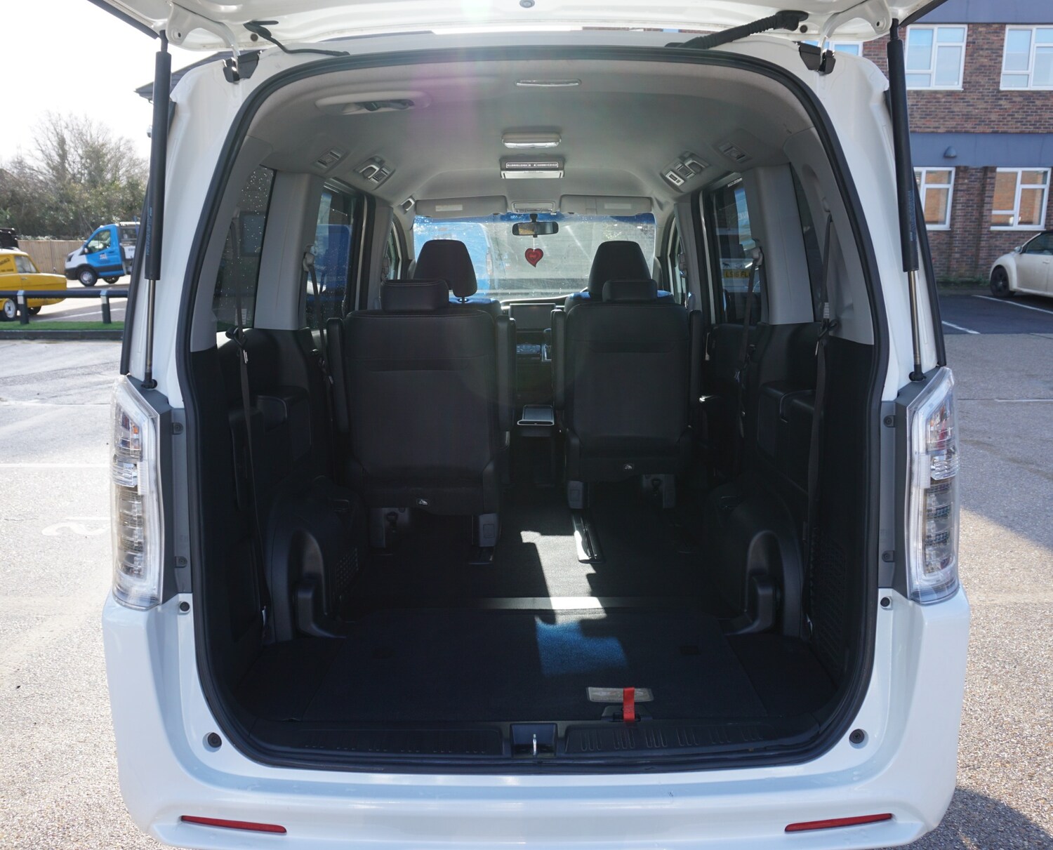 Used Honda Stepwagon 2026 for sale - 77400214: Photo 19