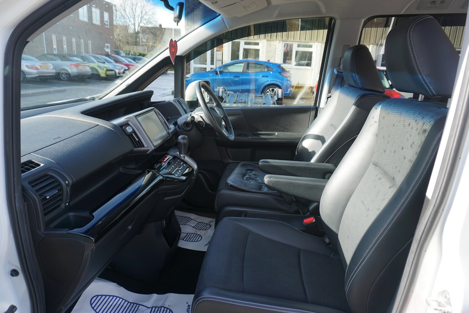 Used Honda Stepwagon 2026 for sale - 77400214: Photo 22