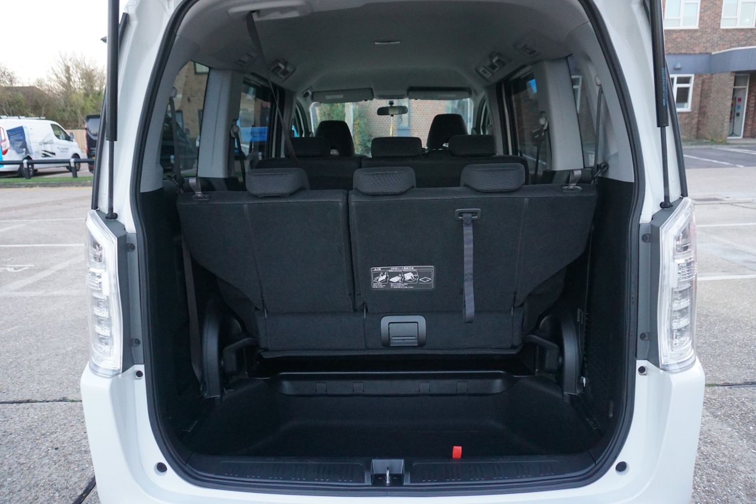 Used Honda Stepwagon 2025 for sale - 77107905: Photo 15