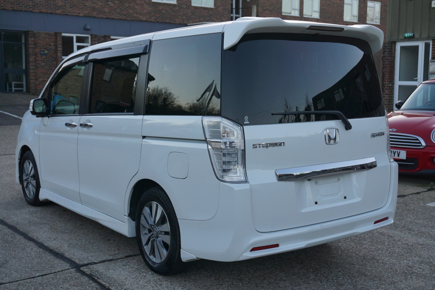 Used Honda Stepwagon 2025 for sale - 77107905: Photo 8