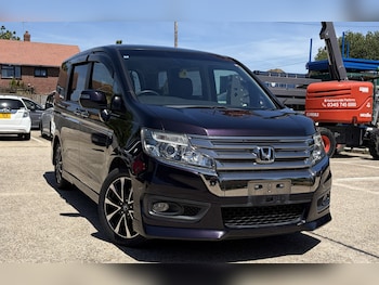 Used Honda Stepwagon 2014 for sale - 78941741: Photo