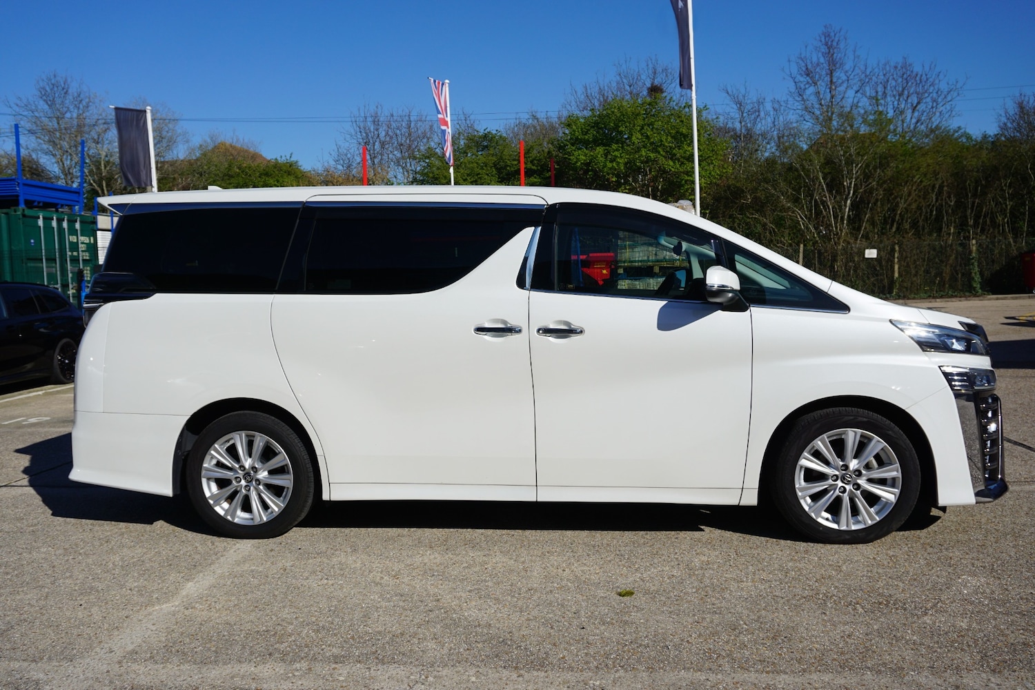 Used Toyota Vellfire 2020 for sale - 78127267: Photo 2
