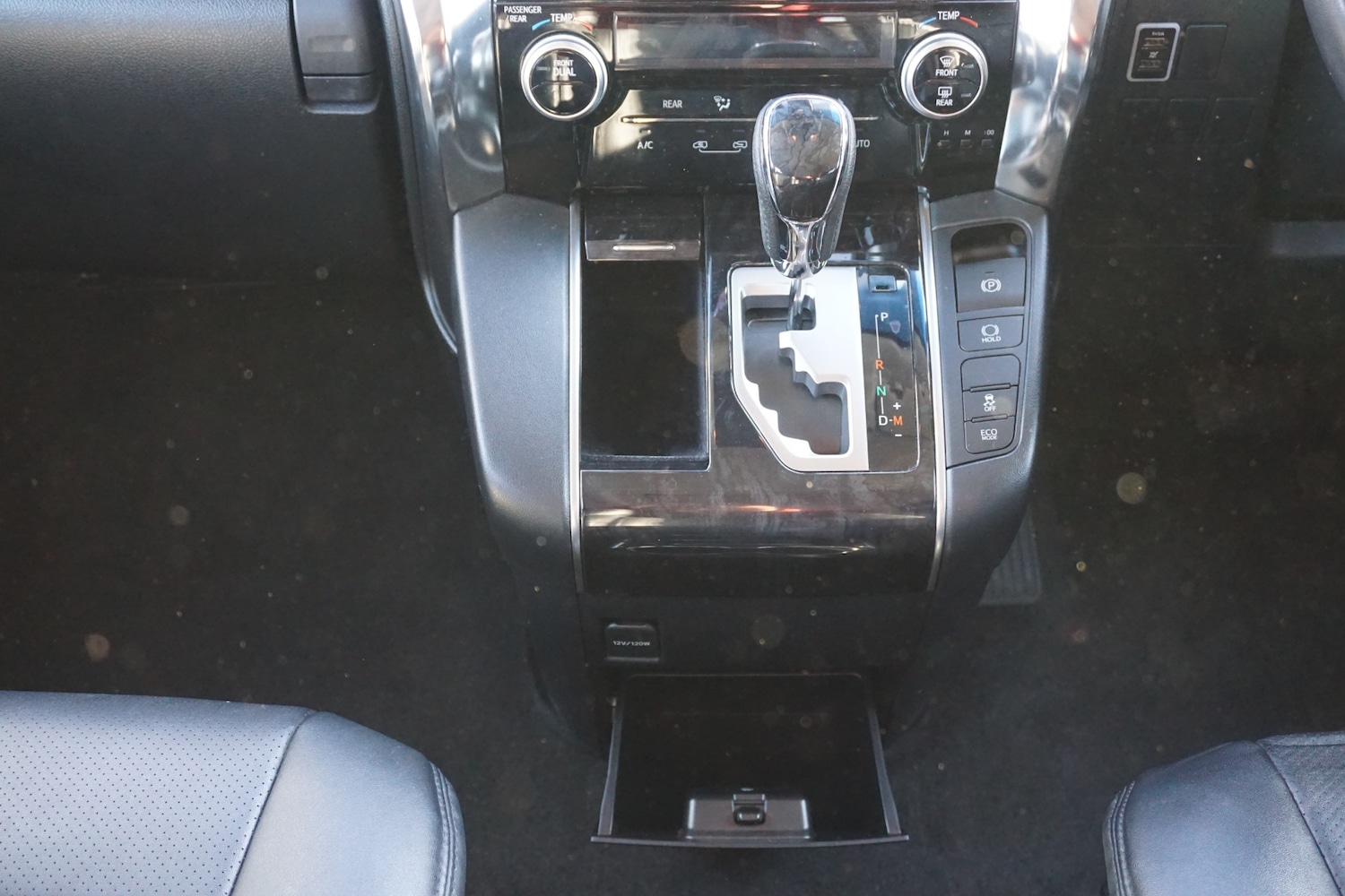 Used Toyota Vellfire 2020 for sale - 78127267: Photo 33