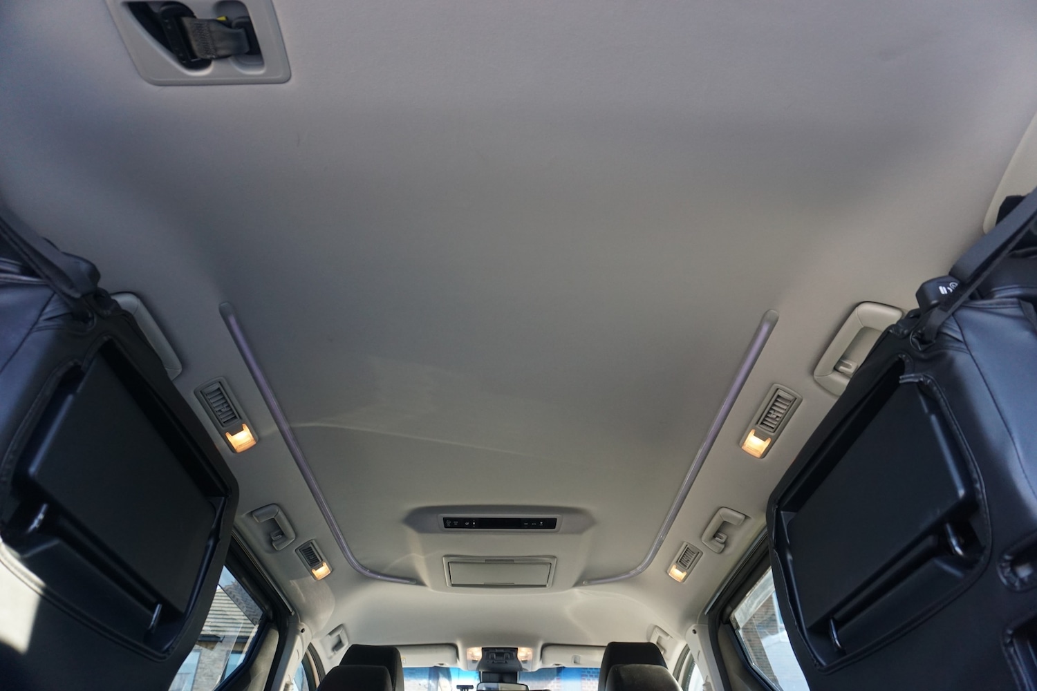 Used Toyota Vellfire 2020 for sale - 78127267: Photo 42