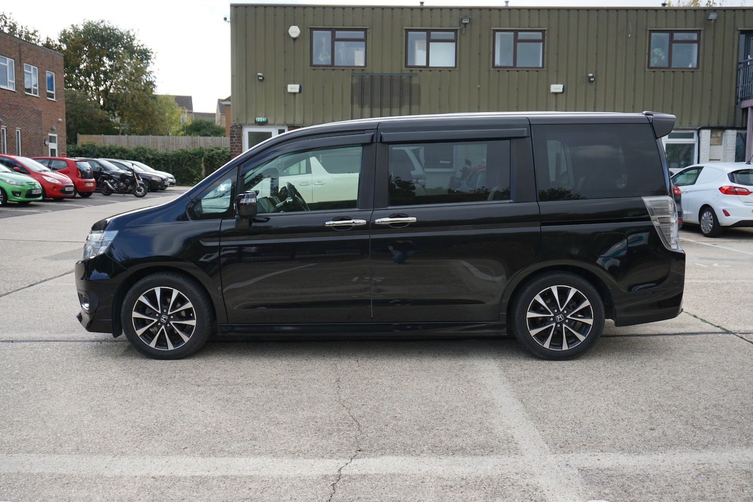 Used Honda Stepwagon 2025 for sale - 76358362: Photo 7