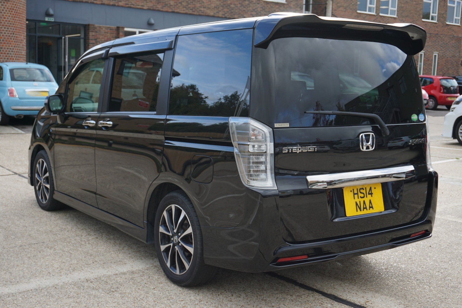 Used Honda Stepwagon 2025 for sale - 76358362: Photo 8