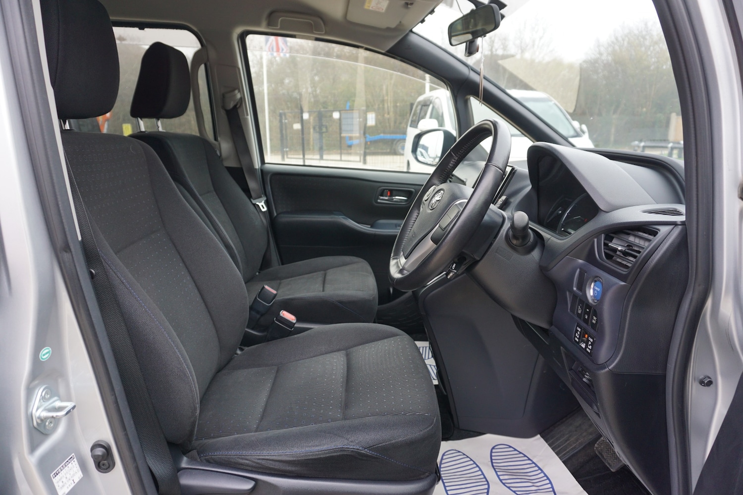 Used Toyota Noah 2025 for sale - 77107927: Photo 12