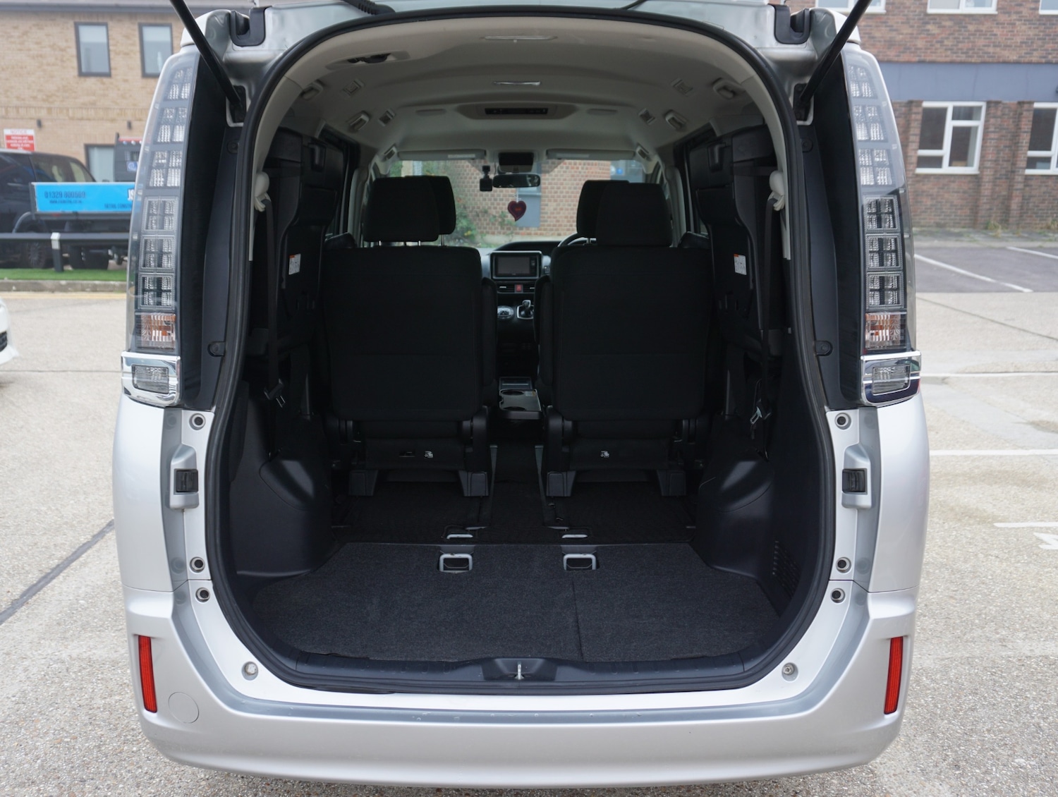 Used Toyota Noah 2025 for sale - 77107927: Photo 23