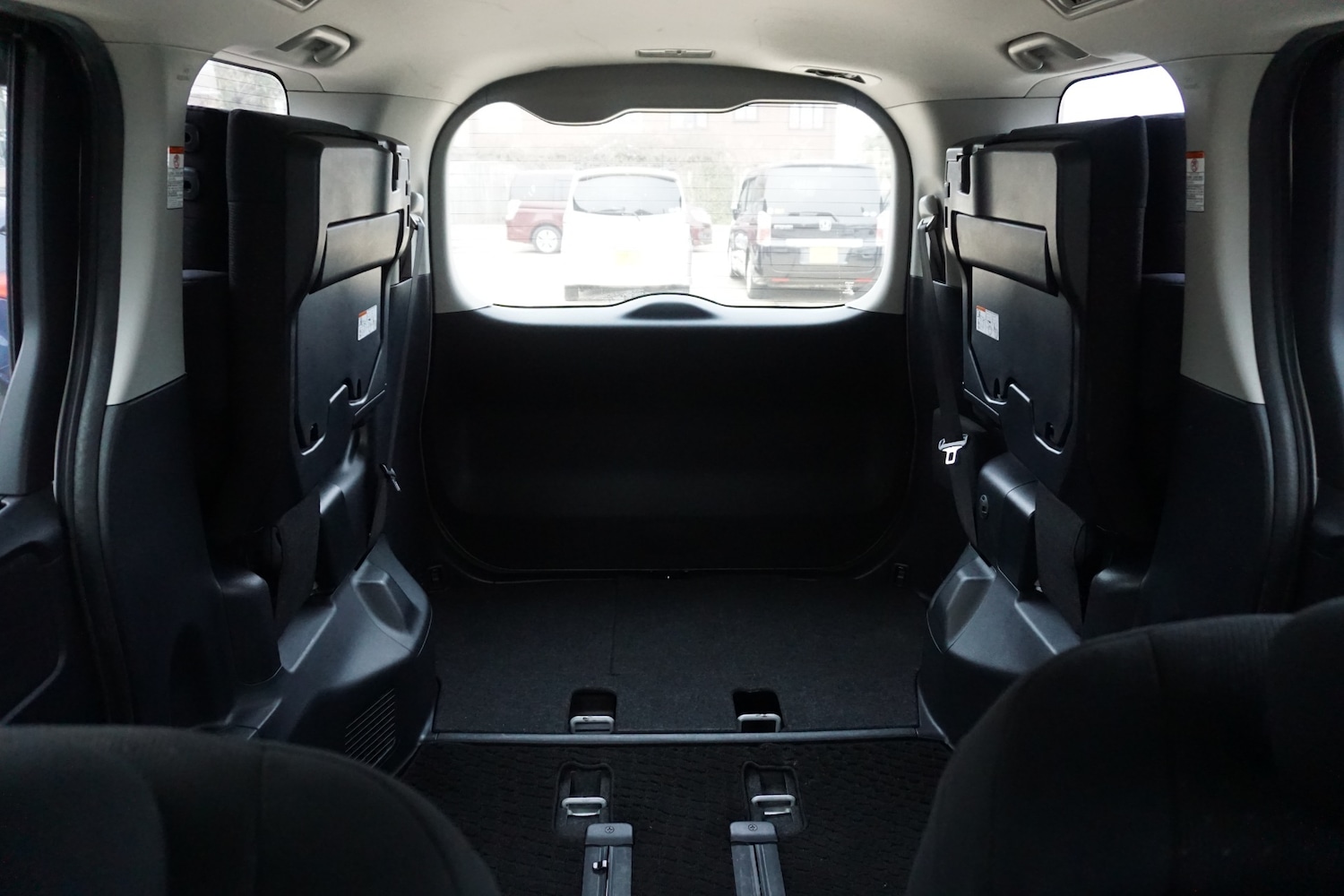 Used Toyota Noah 2025 for sale - 77107927: Photo 26