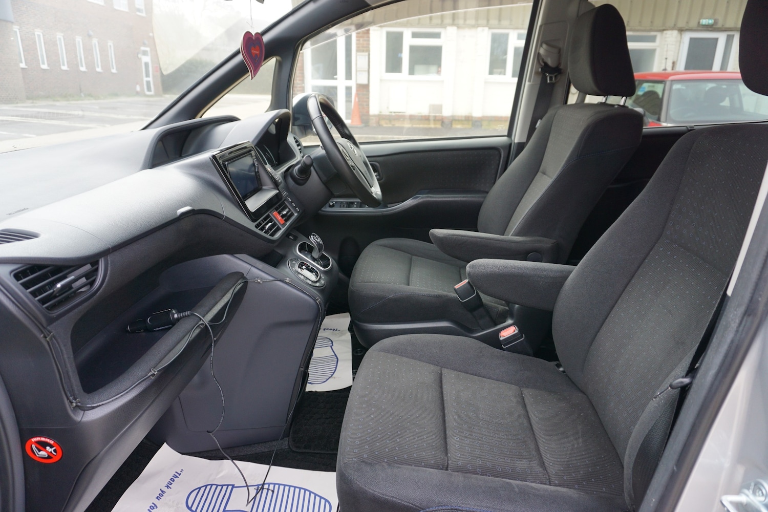 Used Toyota Noah 2025 for sale - 77107927: Photo 28