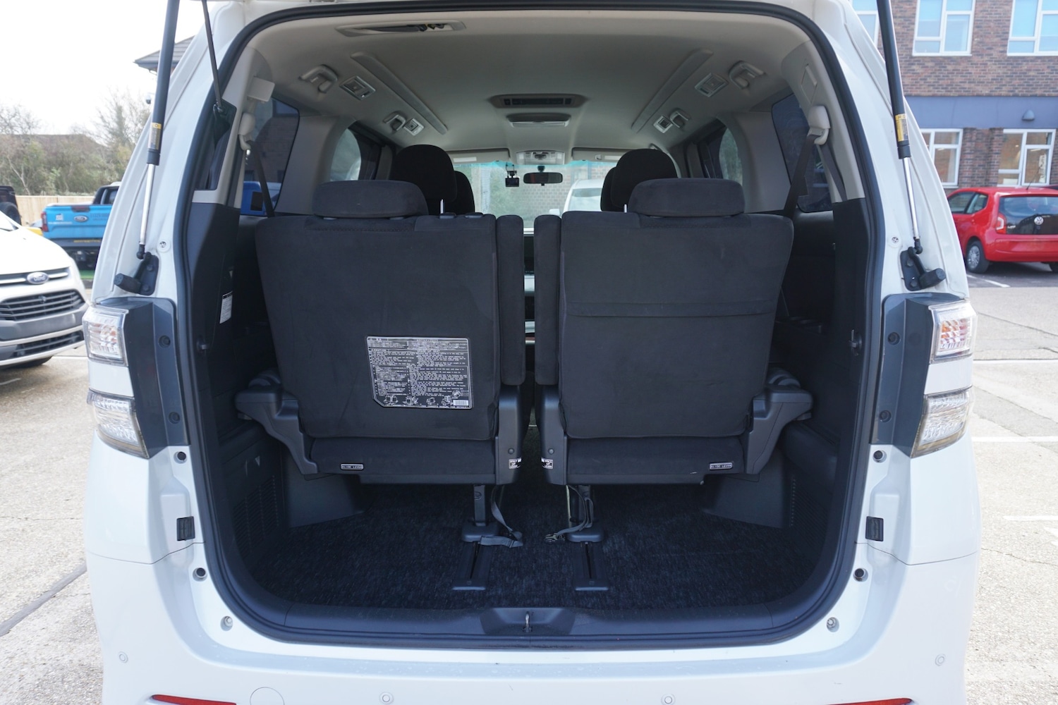 Used Toyota Vellfire 2025 for sale - 74124845: Photo 16