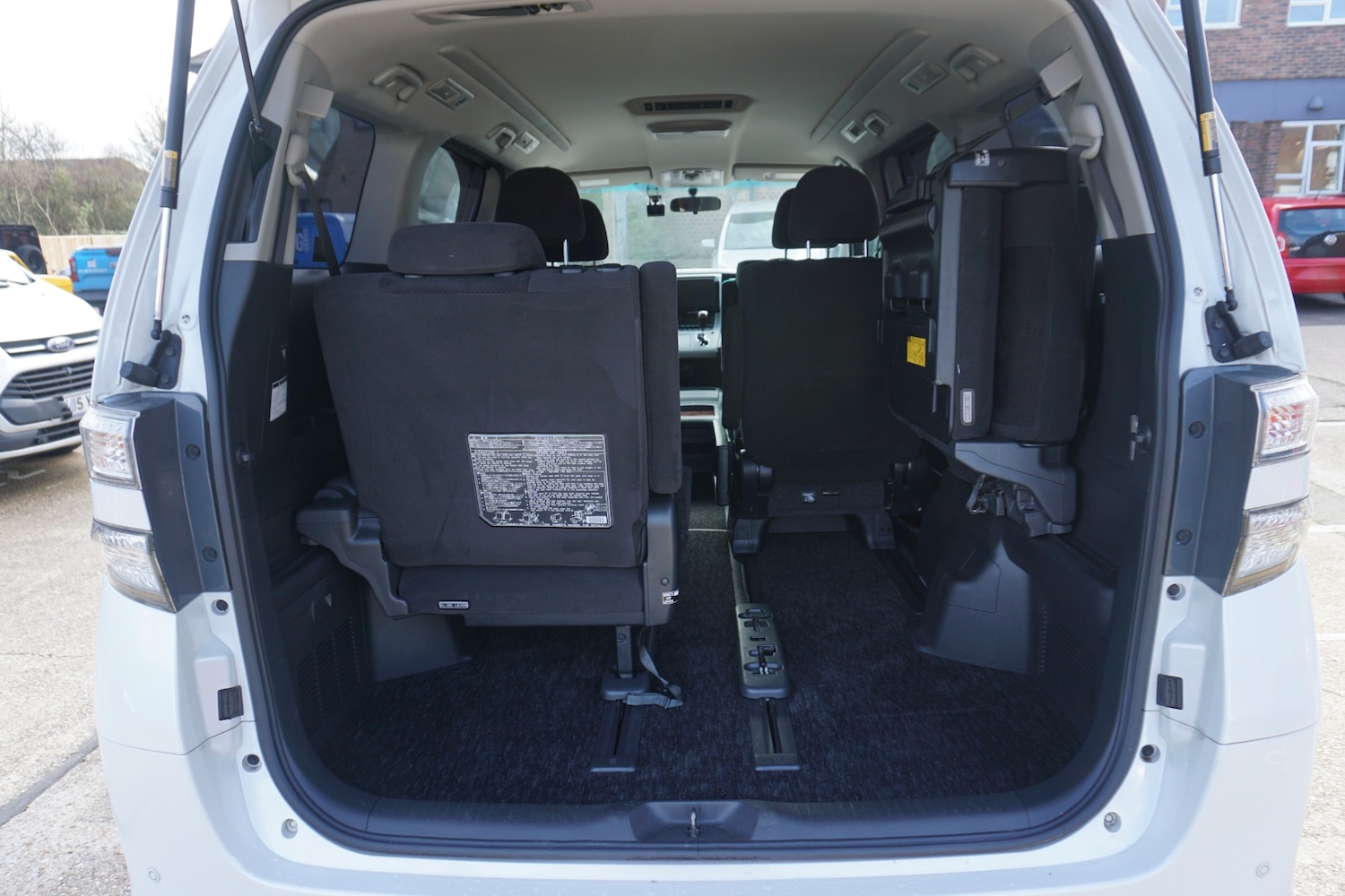 Used Toyota Vellfire 2025 for sale - 74124845: Photo 18