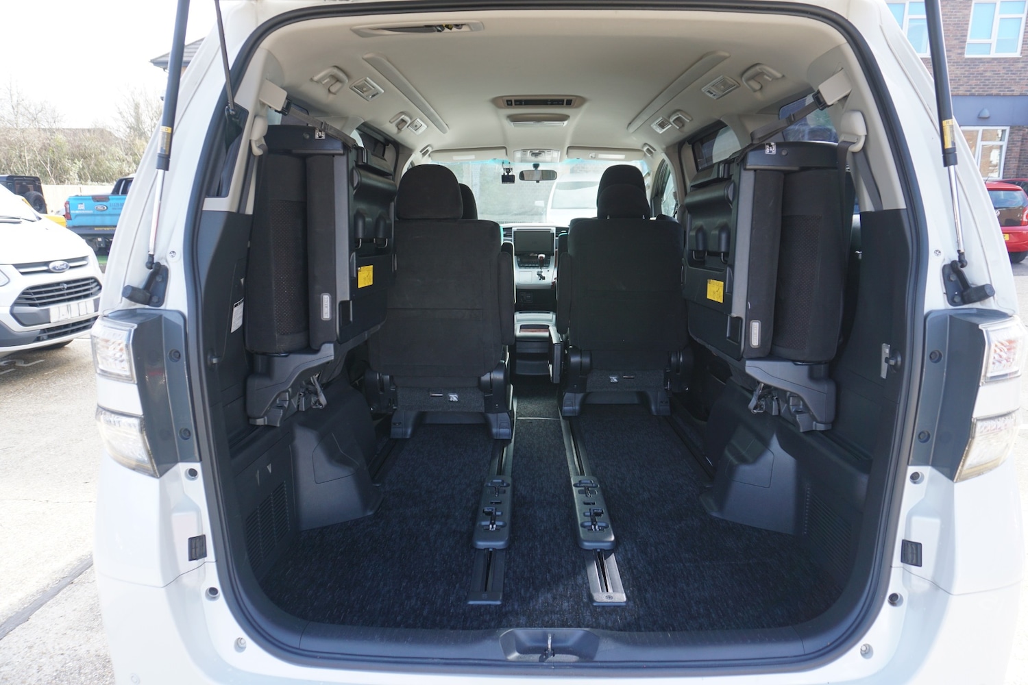 Used Toyota Vellfire 2025 for sale - 74124845: Photo 23