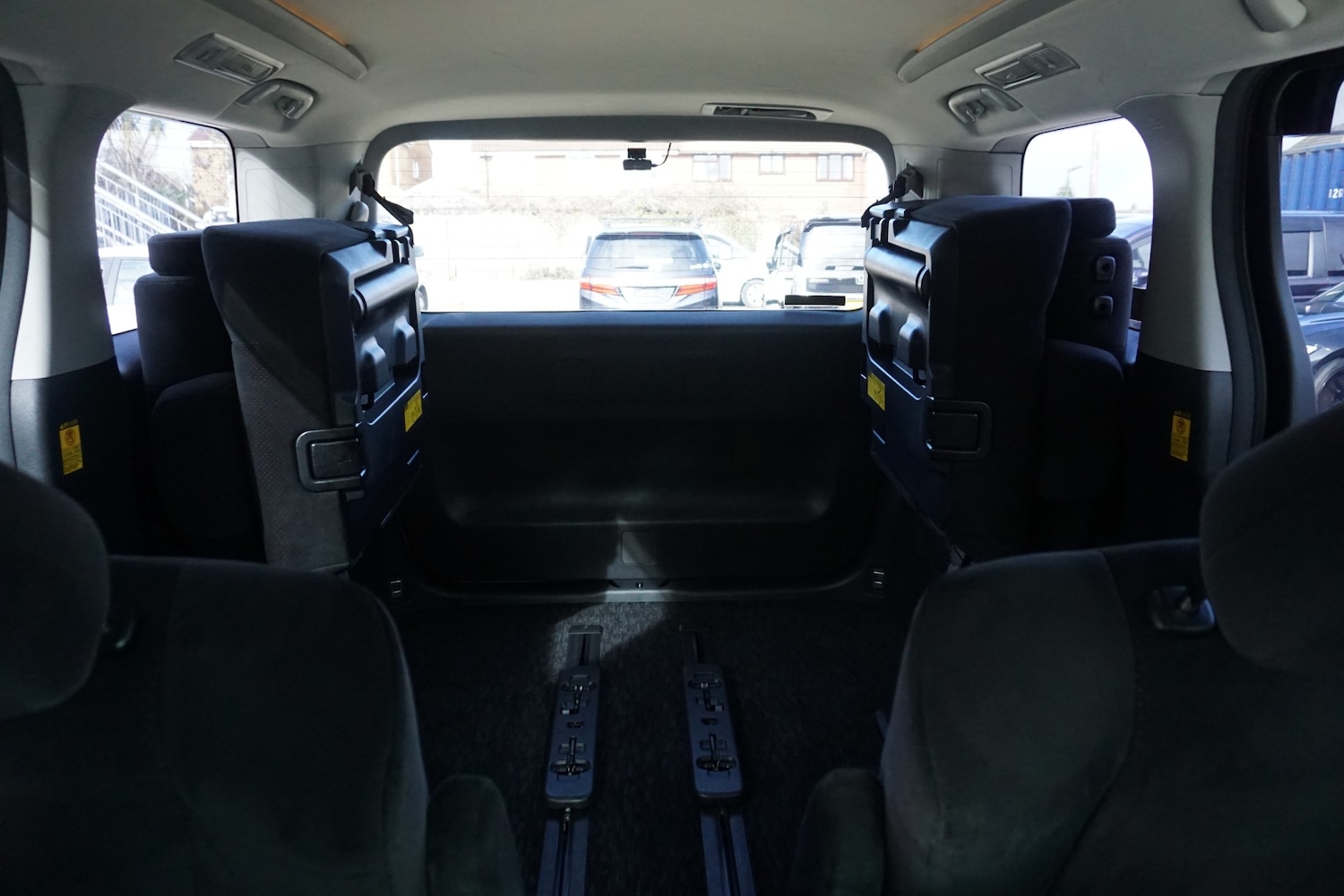 Used Toyota Vellfire 2025 for sale - 74124845: Photo 25