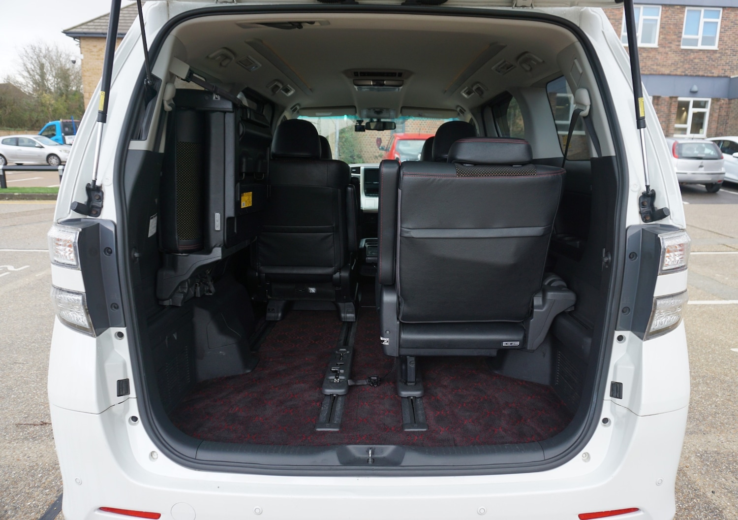 Used Toyota Vellfire 2026 for sale - 77400377: Photo 17