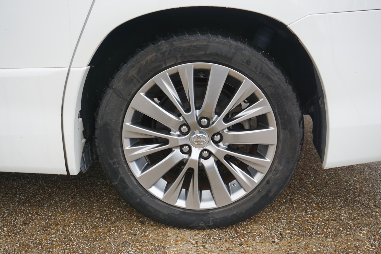 Used Toyota Vellfire 2026 for sale - 77400377: Photo 44