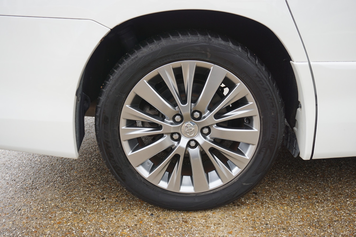 Used Toyota Vellfire 2026 for sale - 77400377: Photo 46