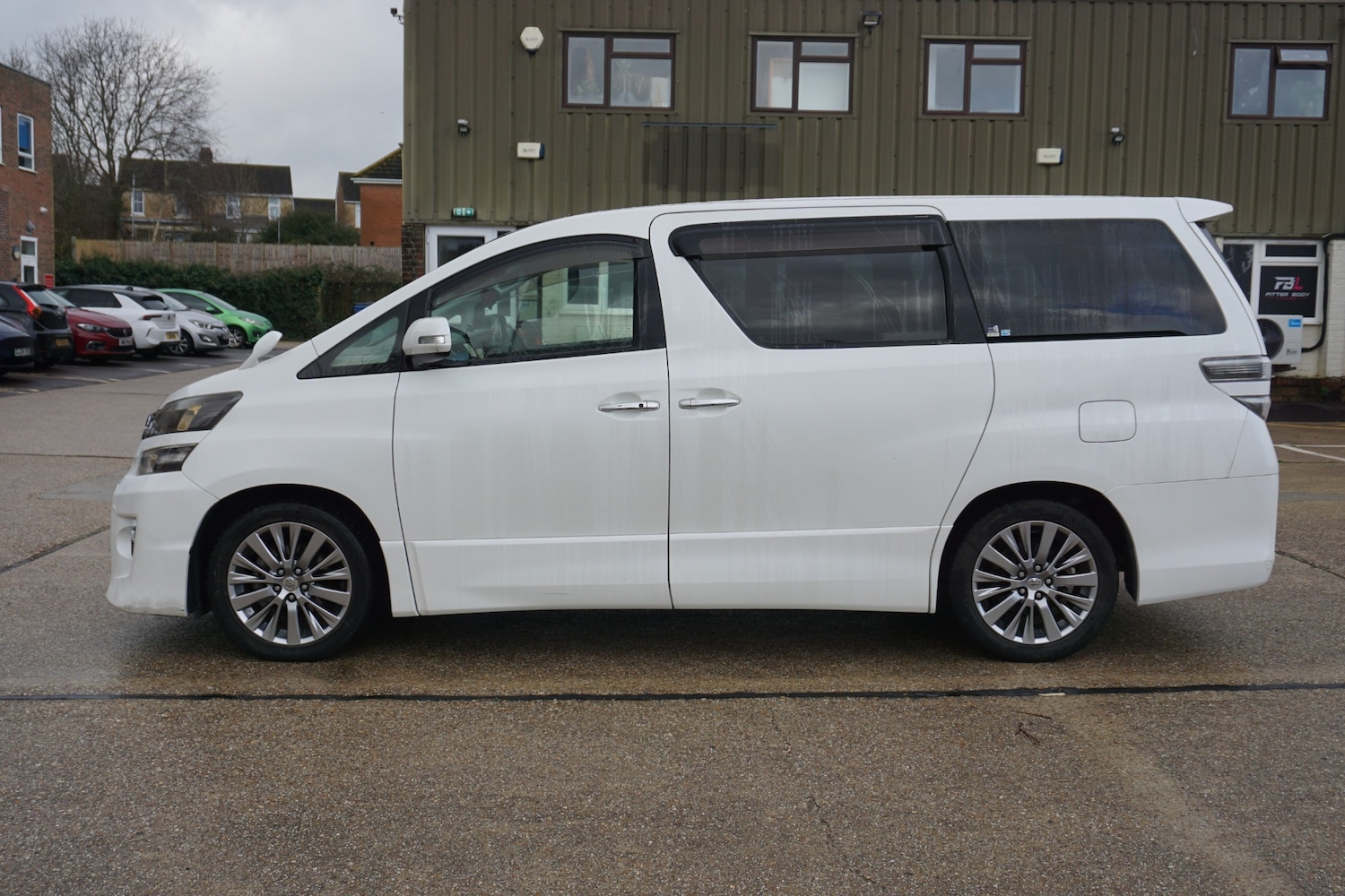 Used Toyota Vellfire 2026 for sale - 77400377: Photo 7