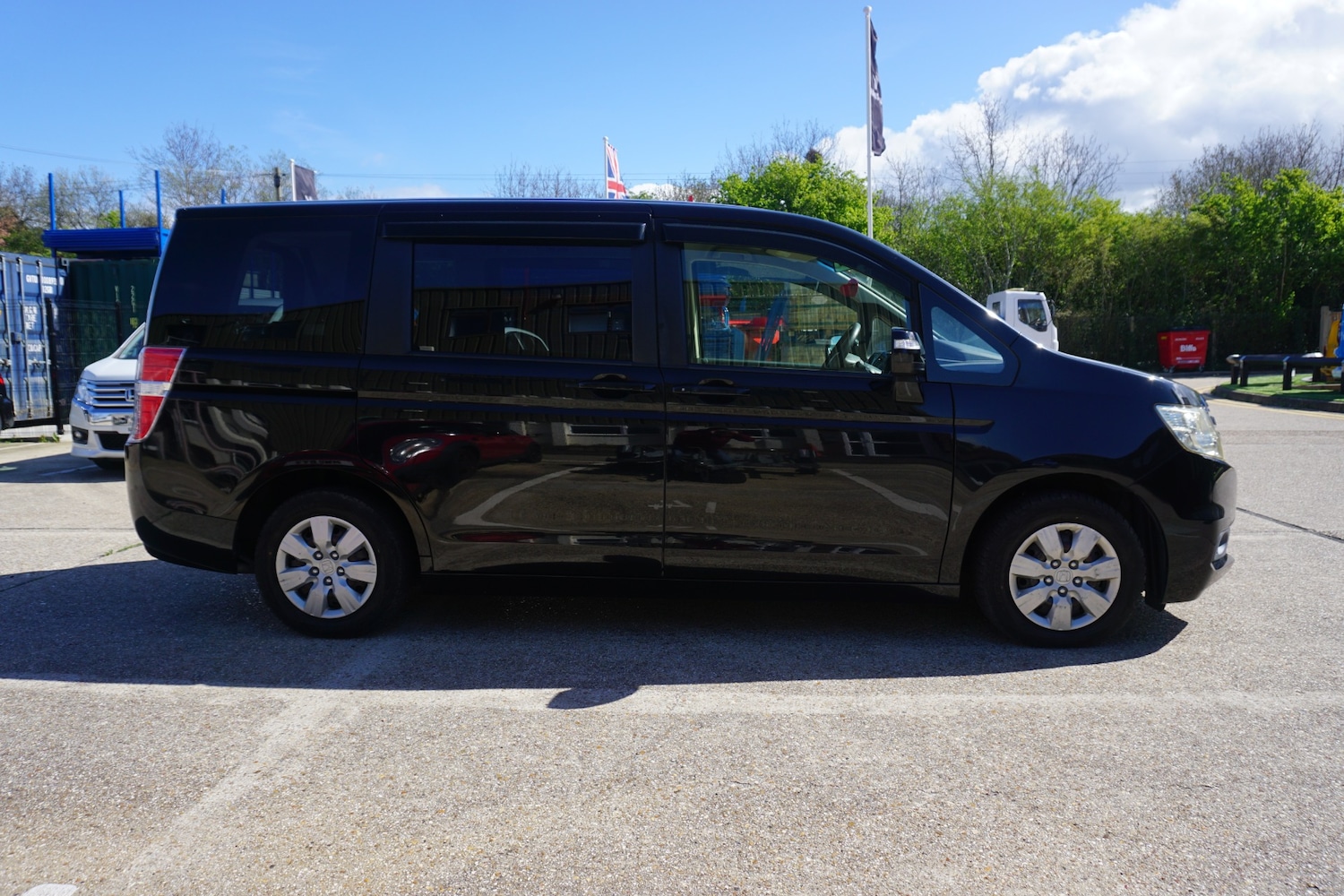 Used Honda Stepwagon 2013 for sale - 78202529: Photo 2