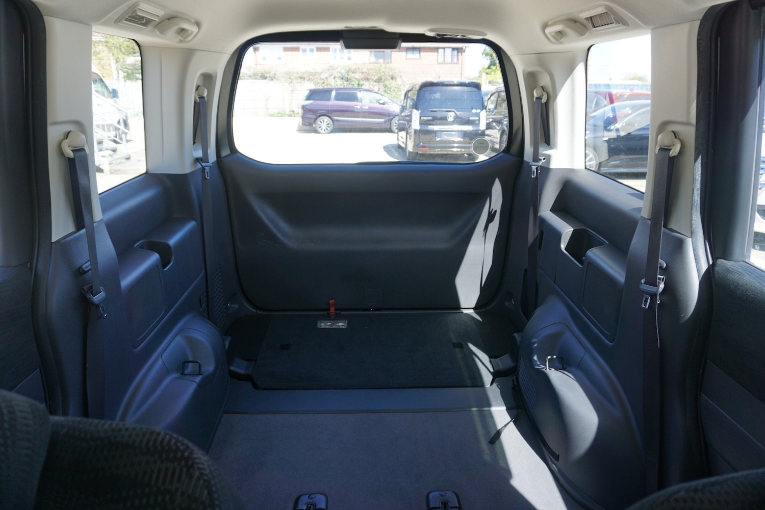 Used Honda Stepwagon 2013 for sale - 78202529: Photo 23