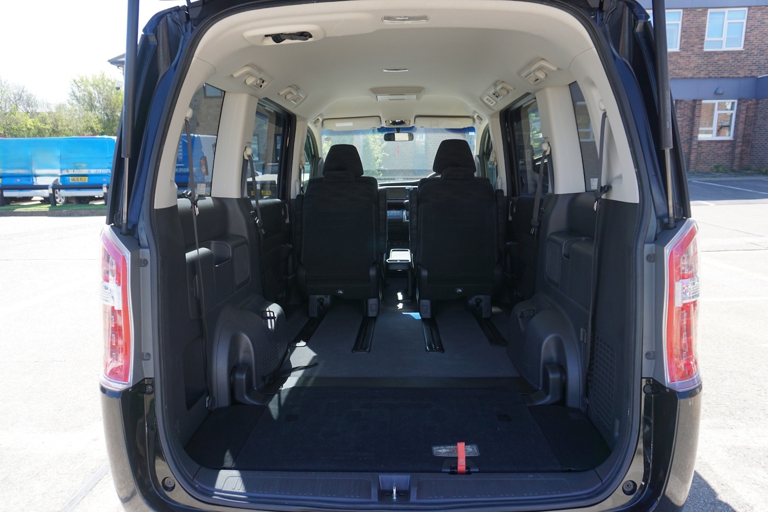 Used Honda Stepwagon 2013 for sale - 78202529: Photo 24