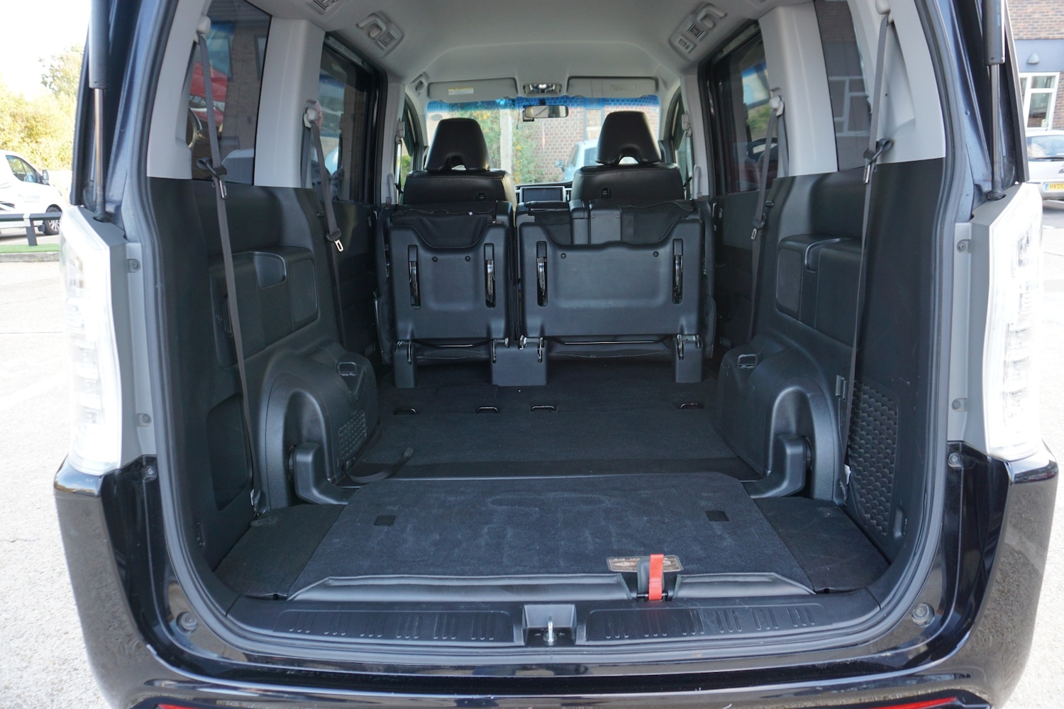 Used Honda Stepwagon 2013 for sale - 76436879: Photo 24