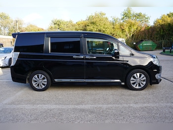 Used Honda Stepwagon 2013 for sale - 76436879: Photo