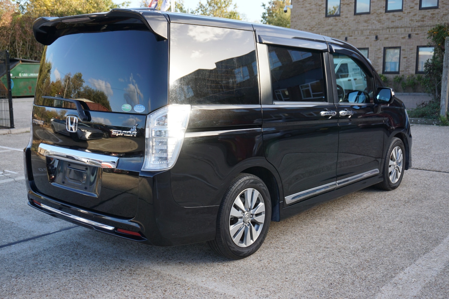 Used Honda Stepwagon 2013 for sale - 76436879: Photo 3