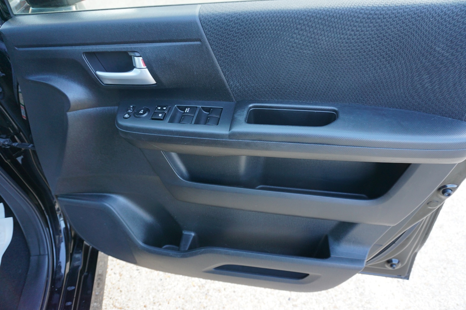 Used Honda Stepwagon 2013 for sale - 76436879: Photo 32