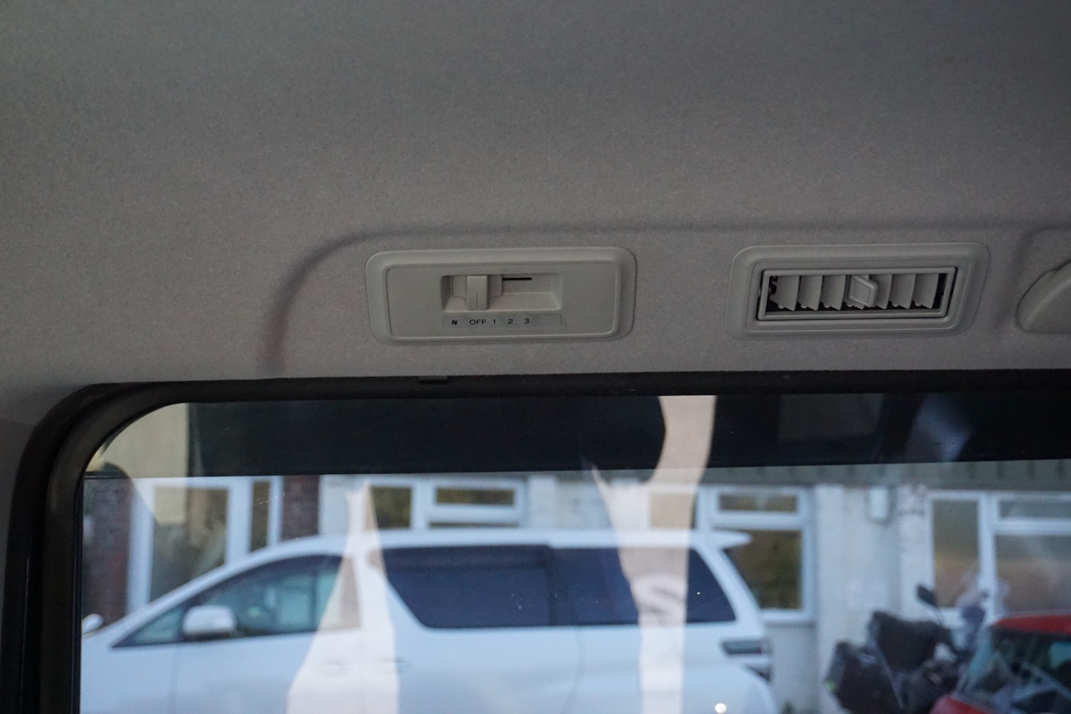 Used Honda Stepwagon 2013 for sale - 76436879: Photo 37