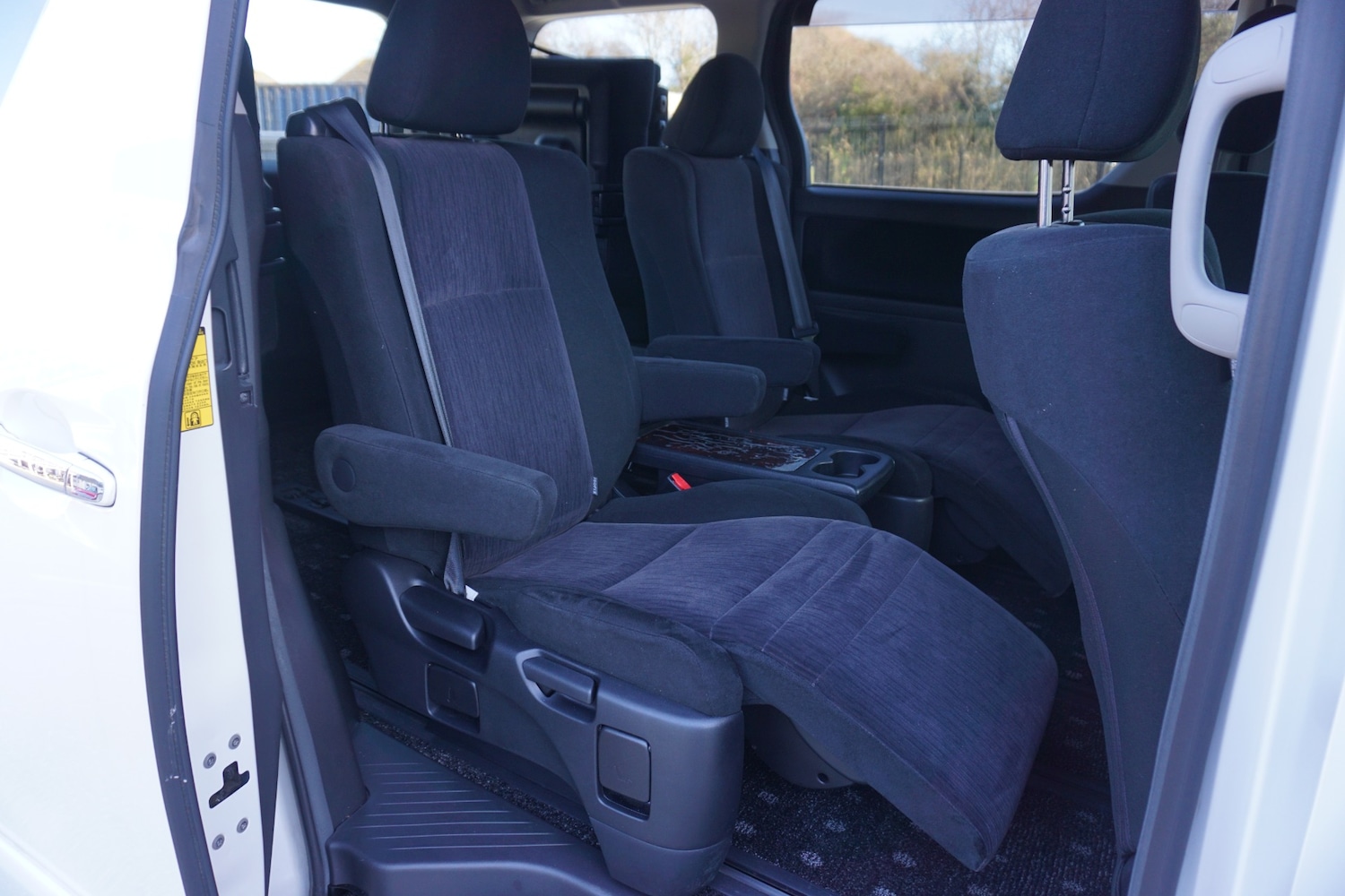 Used Toyota Vellfire 2025 for sale - 77264803: Photo 12