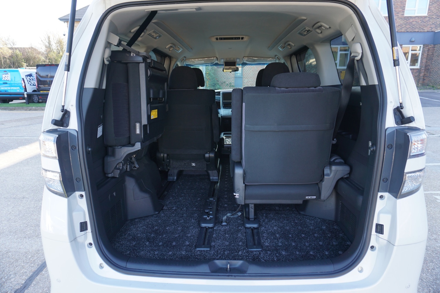 Used Toyota Vellfire 2025 for sale - 77264803: Photo 19