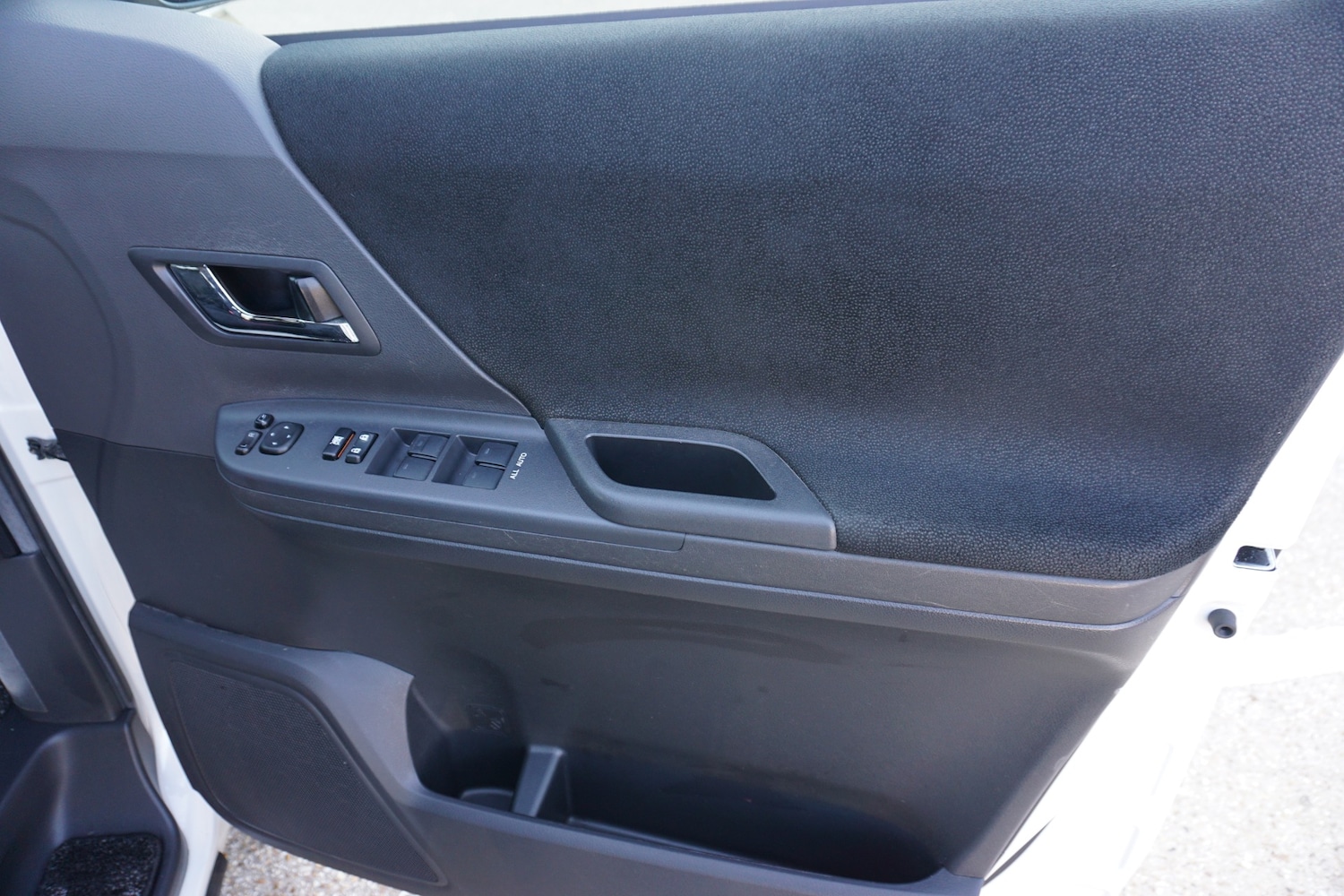 Used Toyota Vellfire 2025 for sale - 77264803: Photo 33