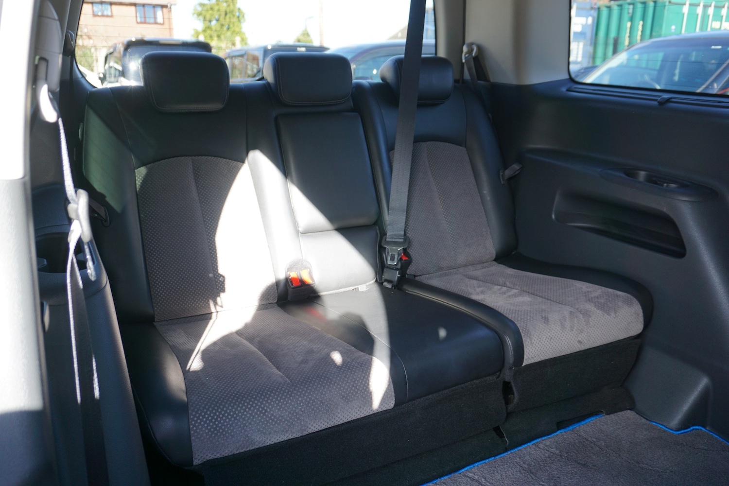 Used Nissan Elgrand 2026 for sale - 77782125: Photo 13