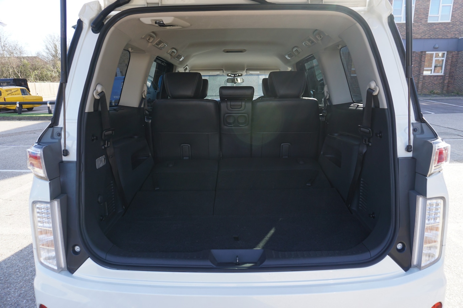 Used Nissan Elgrand 2026 for sale - 77782125: Photo 20