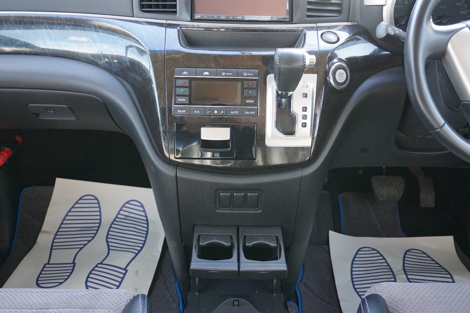 Used Nissan Elgrand 2026 for sale - 77782125: Photo 24