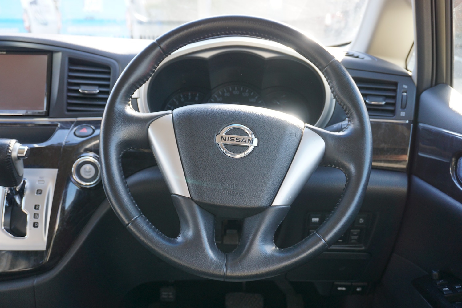 Used Nissan Elgrand 2026 for sale - 77782125: Photo 25