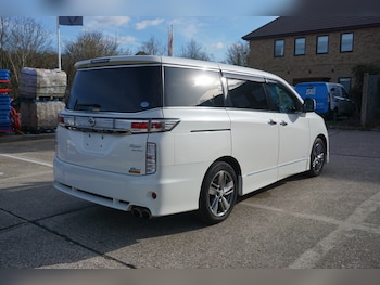 Used Nissan Elgrand 2012 for sale - 77782125: Photo