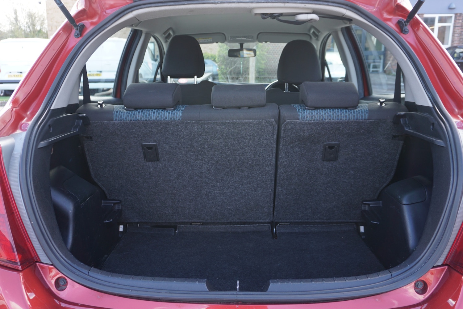 Used Toyota Yaris 2013 for sale - 78032153: Photo 14