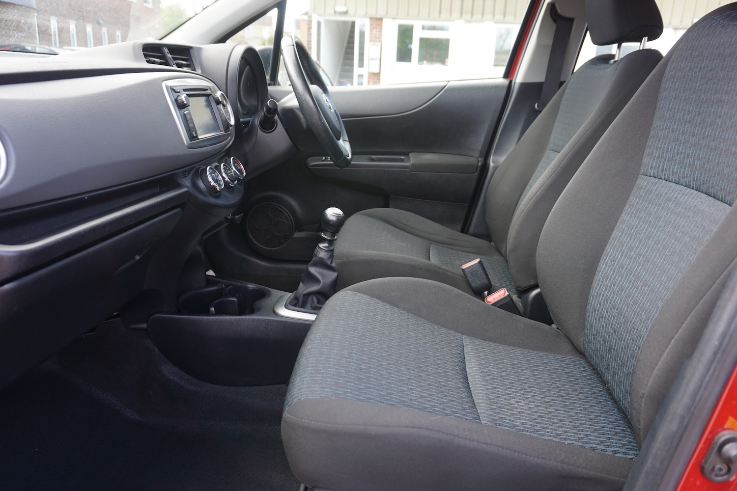 Used Toyota Yaris 2013 for sale - 78032153: Photo 15