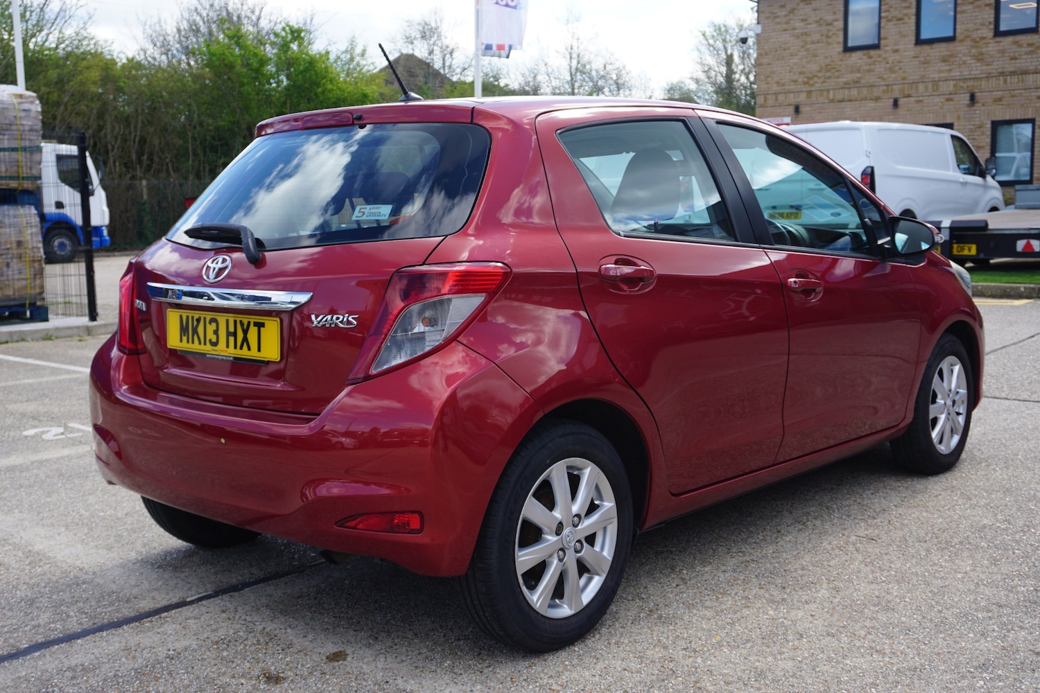 Used Toyota Yaris 2013 for sale - 78032153: Photo 3